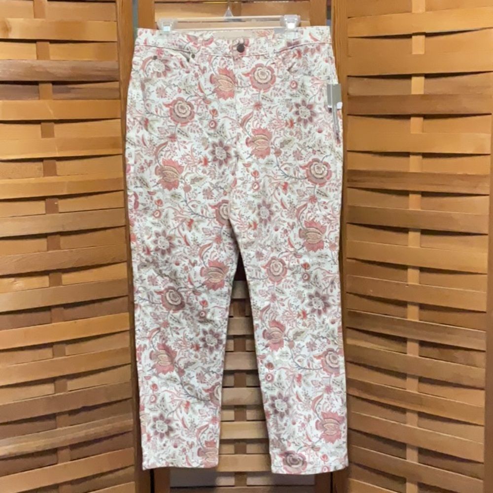NWT Soft Surroundings Red Cream Straight Leg Jeans Floral Design Women 12 Cotton